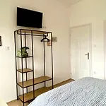 Ablakaludra Aszofoi Apartment *