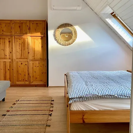 شقة Ablakaludra Aszofoi