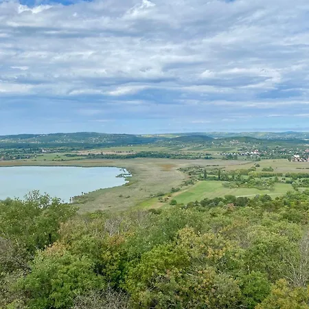 Ablakalúdra Aszófői * Aszofo