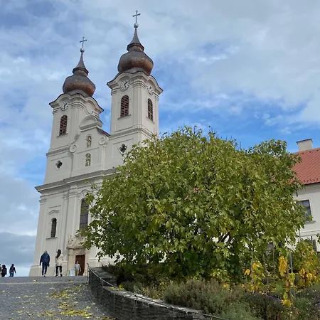 Ablakalúdra Aszófői