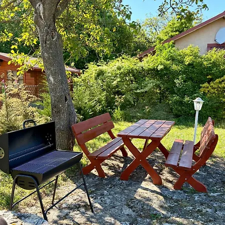 Ablakalúdra Aszófői Apartamento